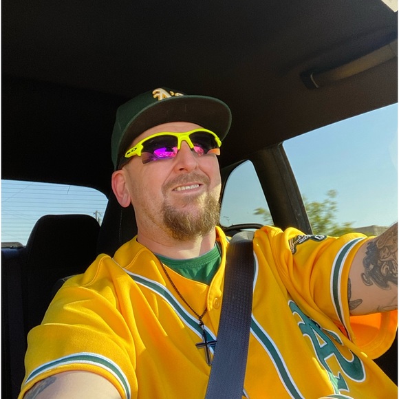 Meet your Posher, Damon - Picture 2 of 15